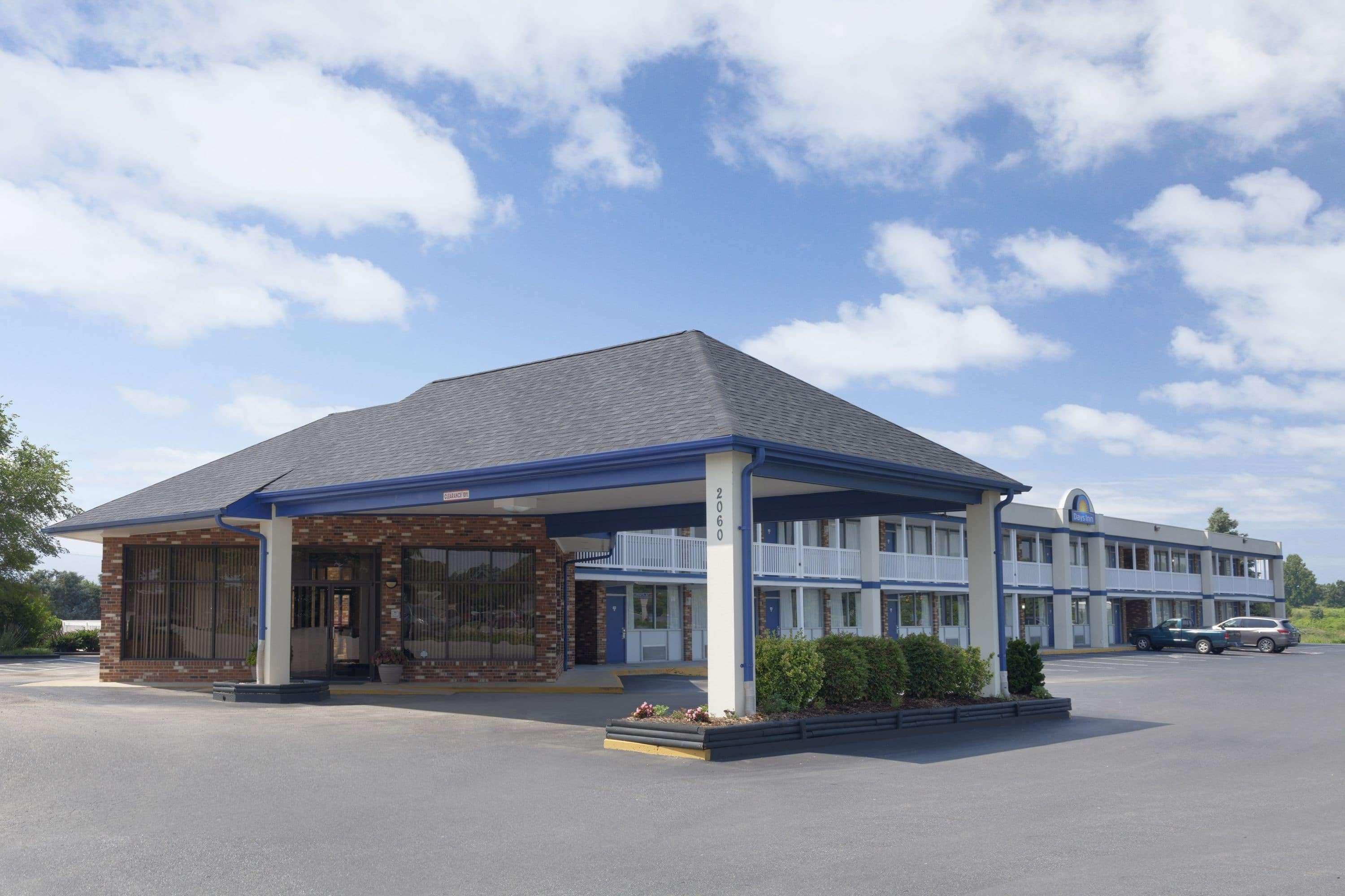 Days Inn By Wyndham Waynesboro Bagian luar foto