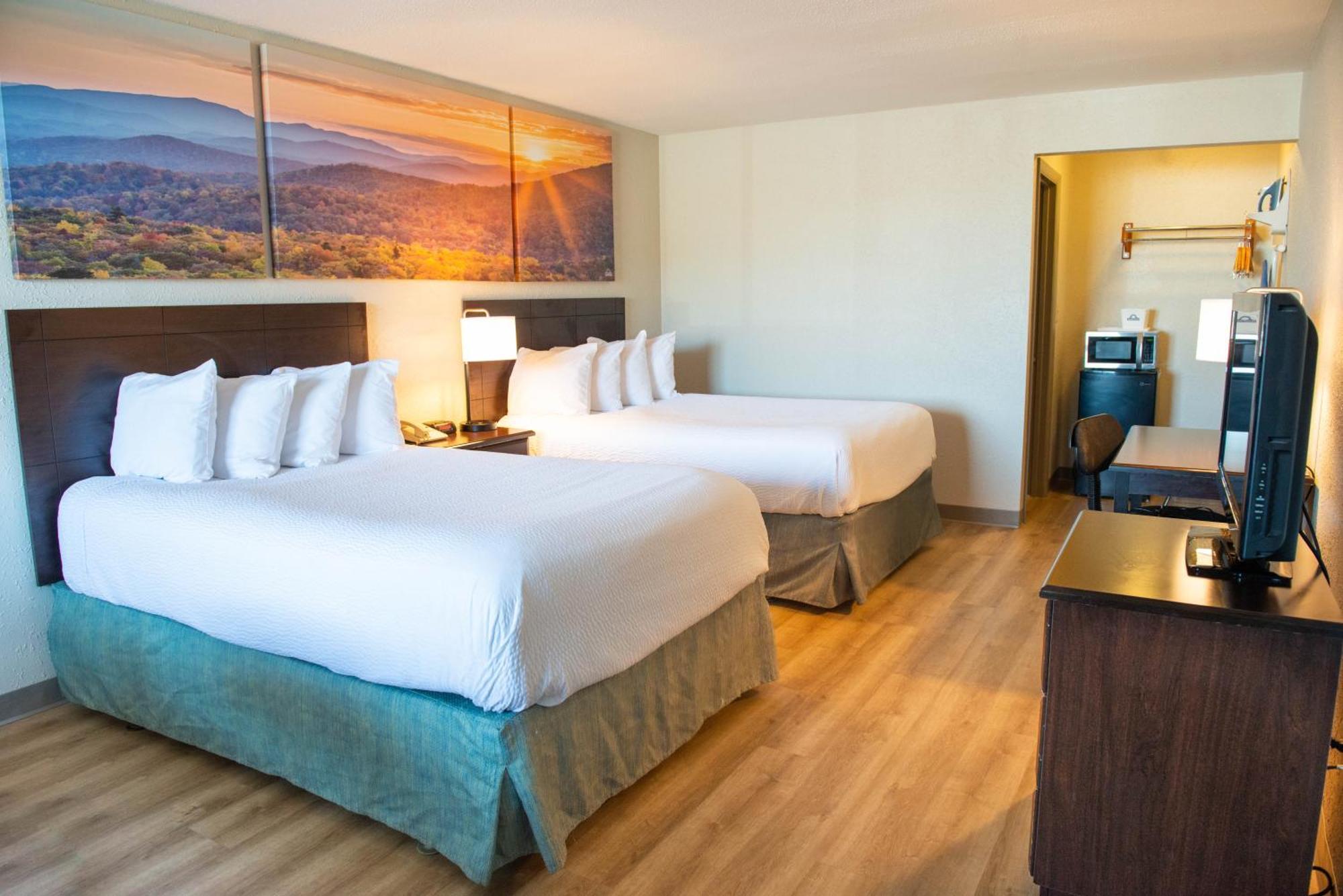 Days Inn By Wyndham Waynesboro Bagian luar foto